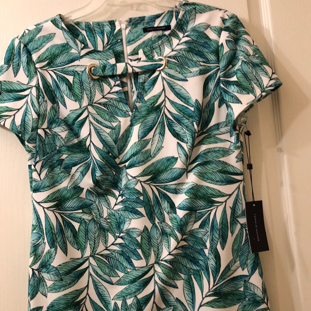 TOMMY HILFIGER  Ladies dress size 8. New with tags.